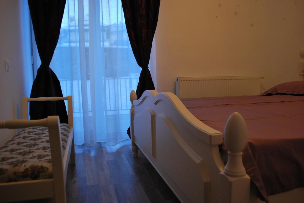 Happy Holiday Apartments Предял Номер фото